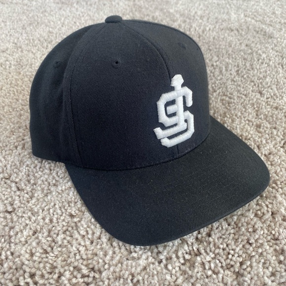 NEW San Francisco Giants SnapBack Hat - Picture 2 of 6